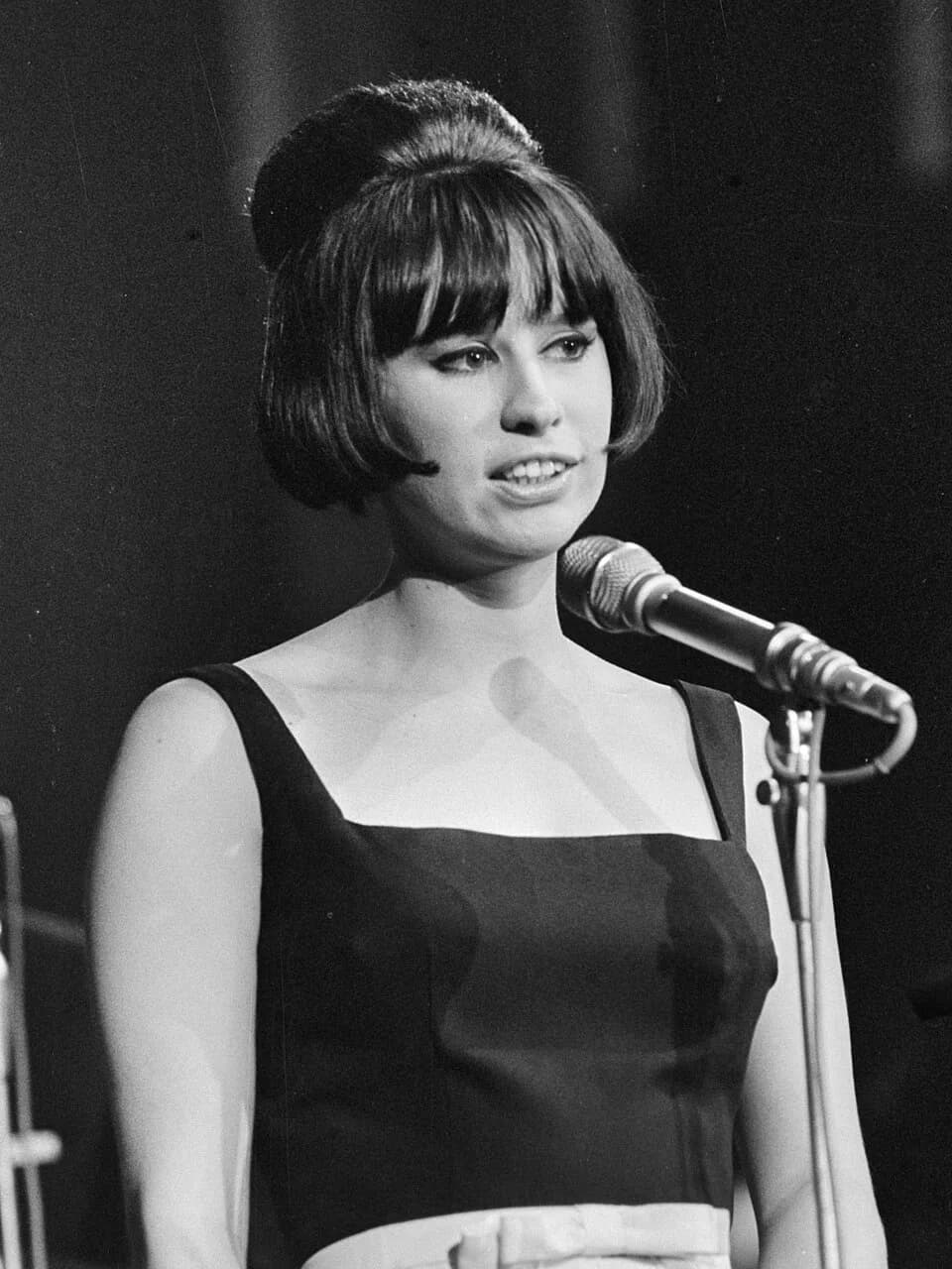 Astrud Gilberto - Optreden van de Amerikaans-Braziliaans zangeres Astrud Gilberto, Amsterdam 1966.
