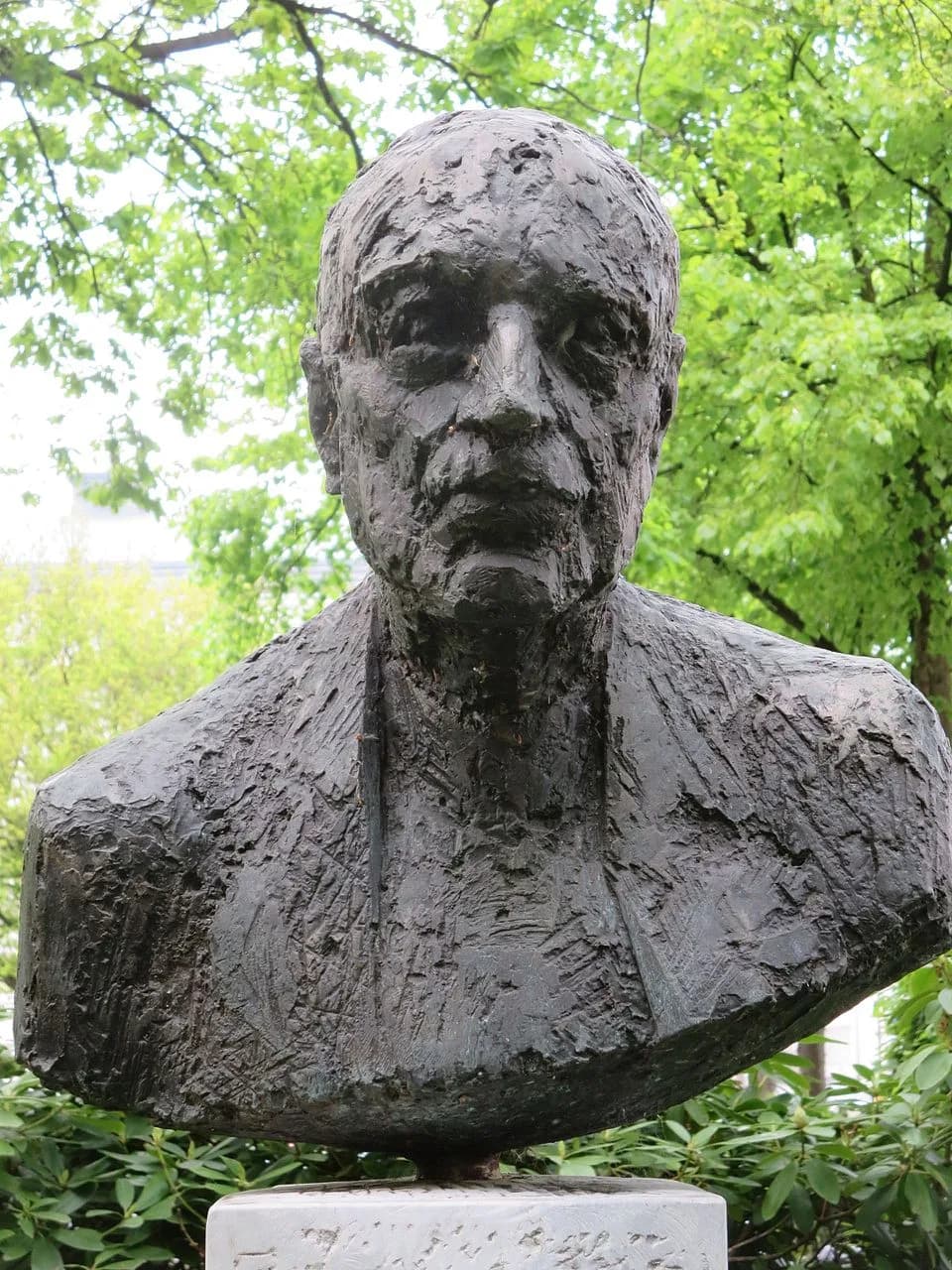 Rudolf Bultmann - Rudolf Bultmann, Porträtbüste von Michael Mohns, 2002