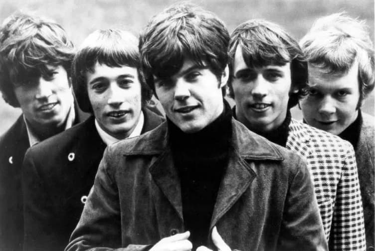 Robin Gibb - Publicity photo of the Bee Gees. (From left to right: Barry Gibb, Robin Gibb, Vince Melouney, Maurice Gibb, Colin Petersen.)