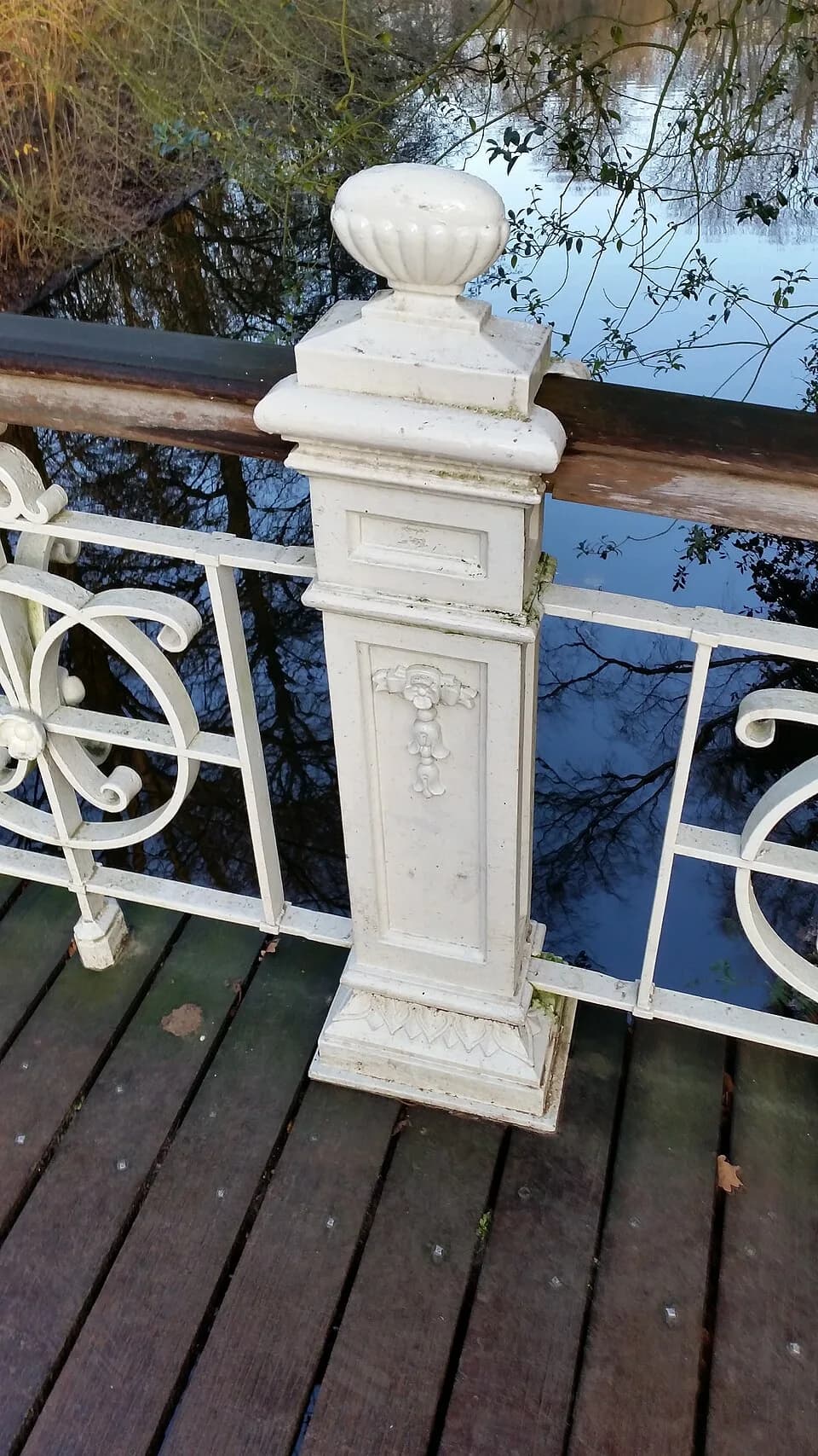 Norbert Elias - Baluster van Brug 453, Norbert Eliasbrug