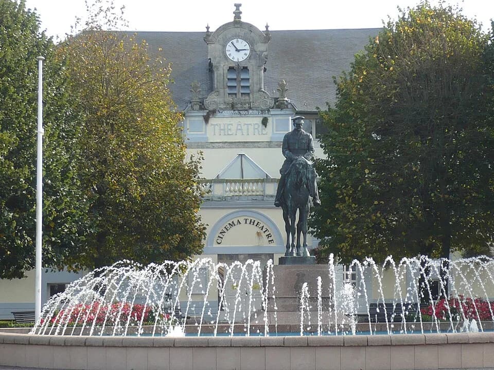 Douglas Haig, 1st Earl Haig - Theater in Montreuil