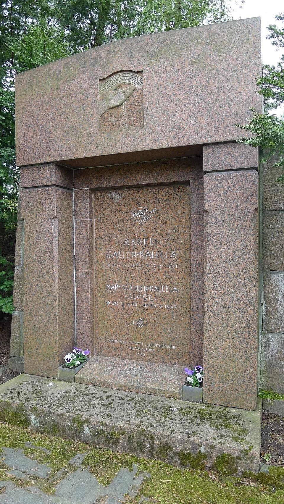 Akseli Gallen-Kallela - Gallen Kallela Grave (Hietaniemi)