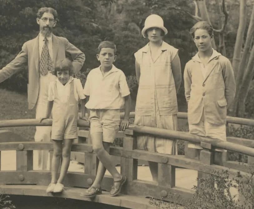 Edmond H. Fischer - The Fischer family in 1926. The family
are pictured in the grounds of the luxurious
Fujiya Hotel at Miyanoshita in the Lake Hakone
State Park region of Japan, where they vacationed