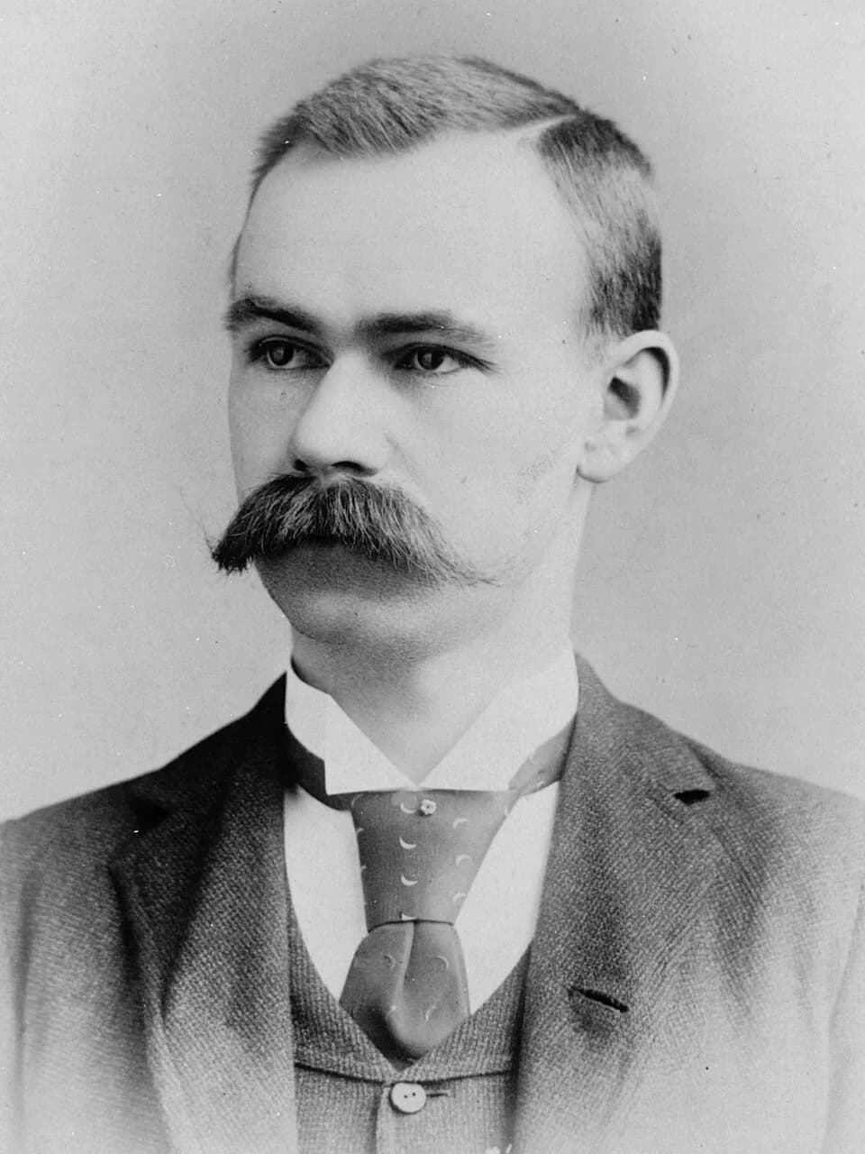 Herman Hollerith - Herman Hollerith, head-and-shoulders portrait, facing left (taken in Washington, D.C.)