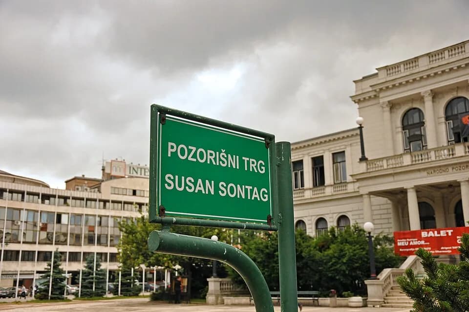 Susan Sontag - When I first saw this I thought, "Wow, that is really freaking random." Back home, I investigated the square and learned the genesis of its name.
Sontag directed Waiting for Godot durin