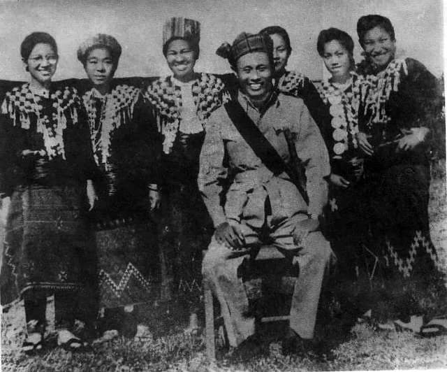 Aung San - Aung San and Kachin women