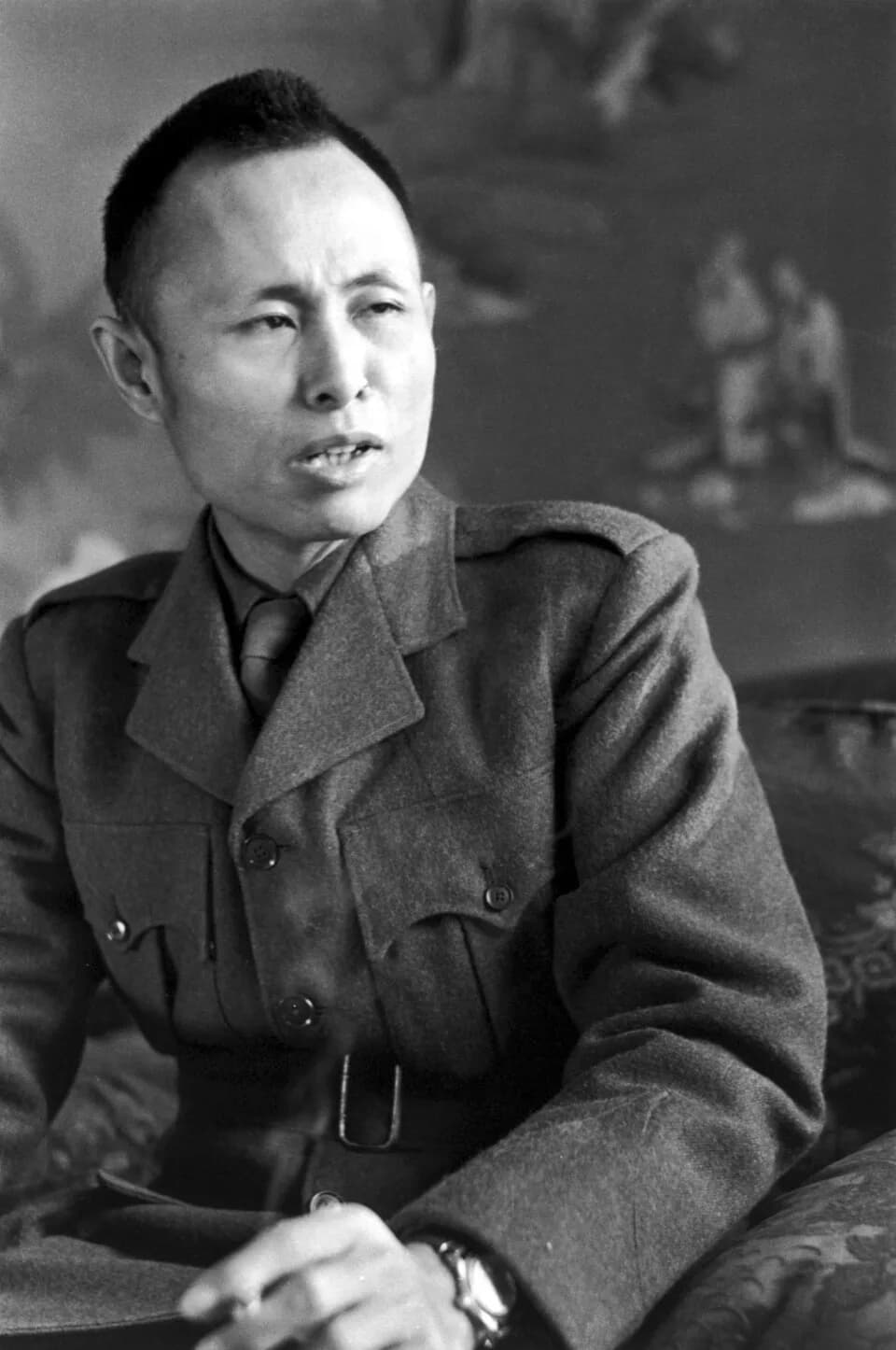 Aung San - Aung San in uniform