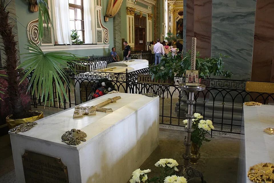Alexander III of Russia - Peter und Paul Kathedrale Sankt Petersburg 2009 Touristenbilder