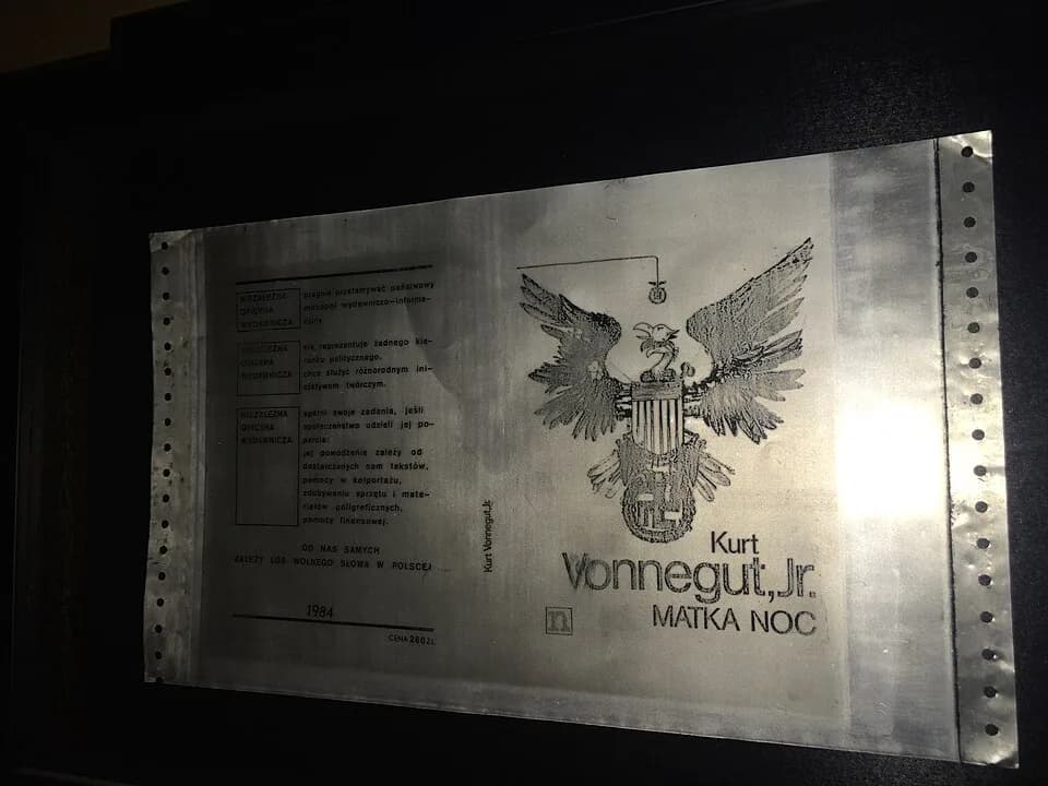 Kurt Vonnegut - Szablony do powielacza. Wydawnictwo nova. Książka: "Matka noc" Kurt Vonnegut