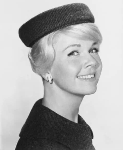 Doris Day - Studio publicity portrait of Doris Day for the 1960 film Midnight Lace.
