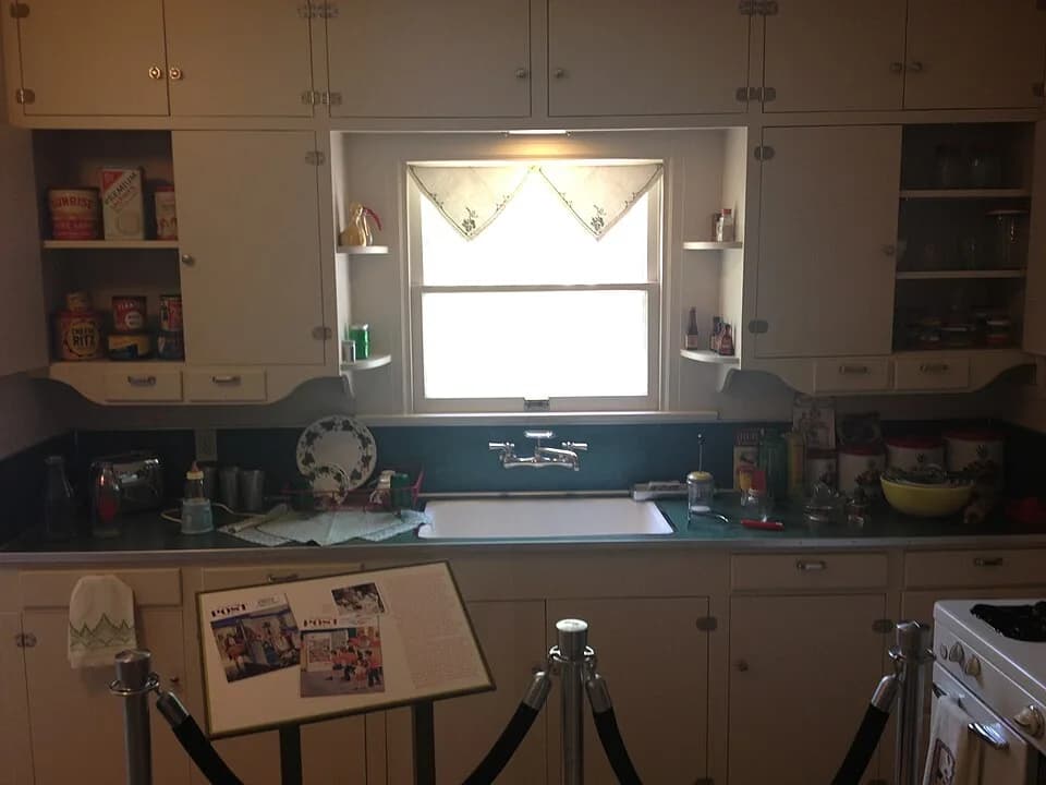 Barbara Bush - Kitchen