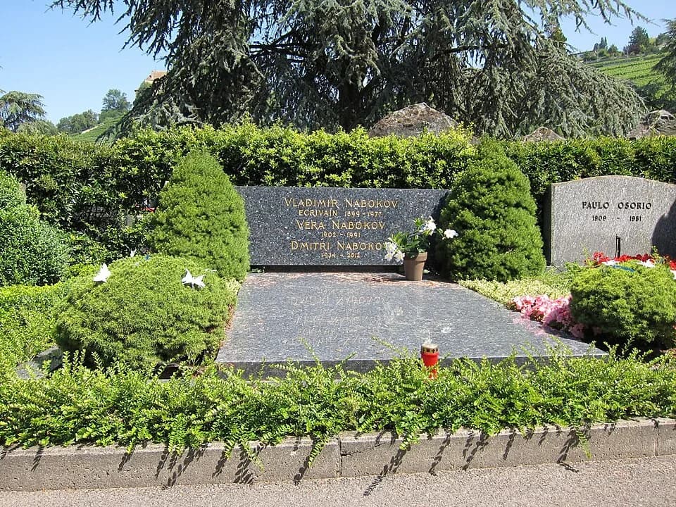 Vladimir Nabokov - Grab von Vladimir, Vera und Dmitri Nabokov, Montreux-Clarens, Schweiz