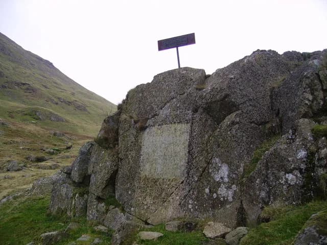 William Wordsworth - Brothers' Parting Stone Marked by a metal sign and has a poem carved into the rock. The poem is impossible to read. Canon Rawnsley (1888) caused the stone to be recognised as a co
