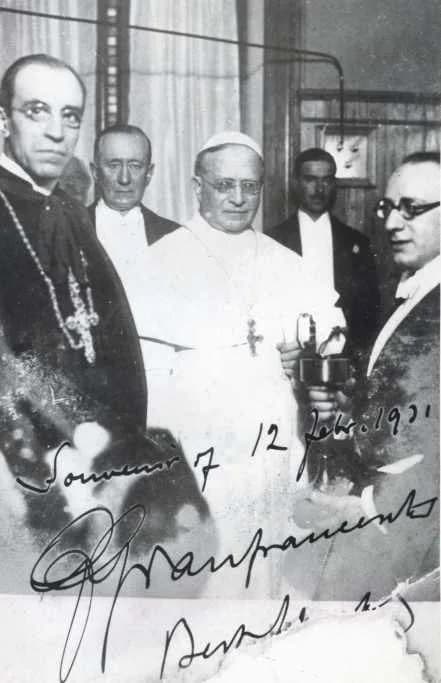 Guglielmo Marconi - Pope Pius XI and cardinal Eugenio Pacelli on the inauguration of the Vatican radio station, 1931. - In the background, left, is Guglielmo Marconi.