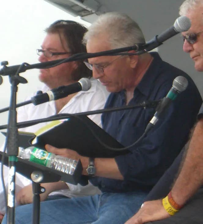 Mahmoud Darwish - Writers Sinan Antoon, Michael Palmer and Russell Banks, speaking in tribute to the late writer Mahmoud Darwish, at the 2009 Brooklyn Book Festival.