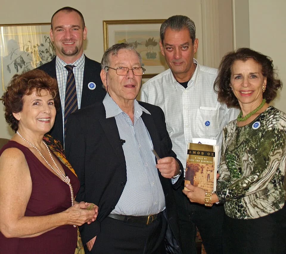 Paul Auster - Breakfast honoring Israeli literary legend Amos Oz, on September 24, 2008 on the Upper East Side of Manhattan in New York City. 

(About David Shankbone)