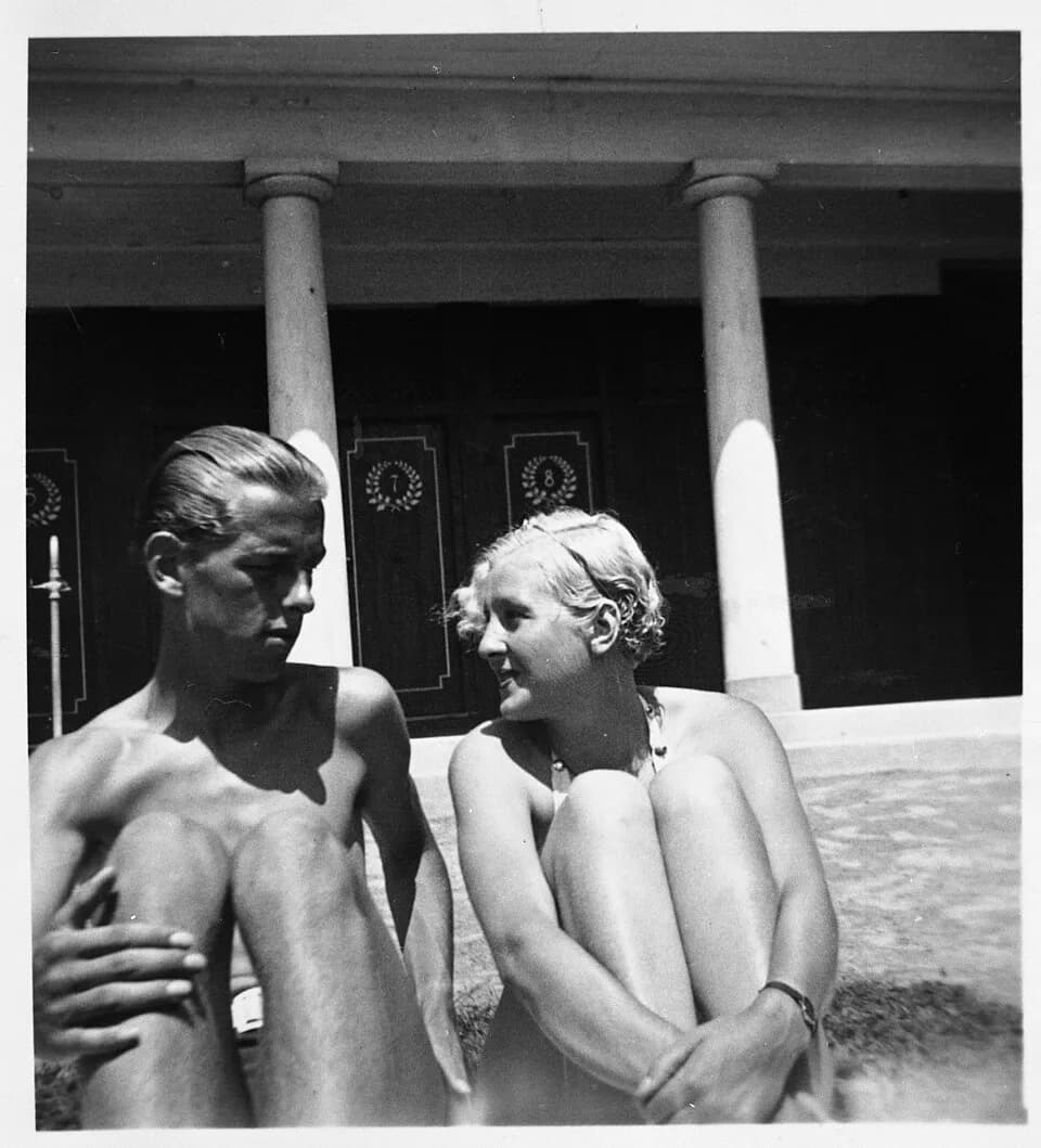 Eva Braun - 242-EB-1-33B - DPLA - 11fe0fe6bca085ff5bd8524f31712e63.jpg
