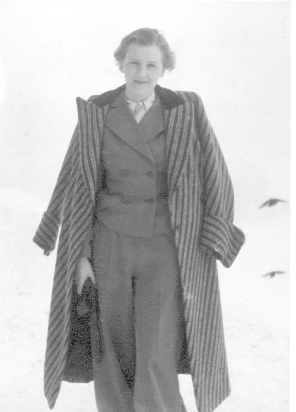 Eva Braun - 242-EB-30-9A - DPLA - 178d9a51245644a3ae3a98813c0adedc.jpg