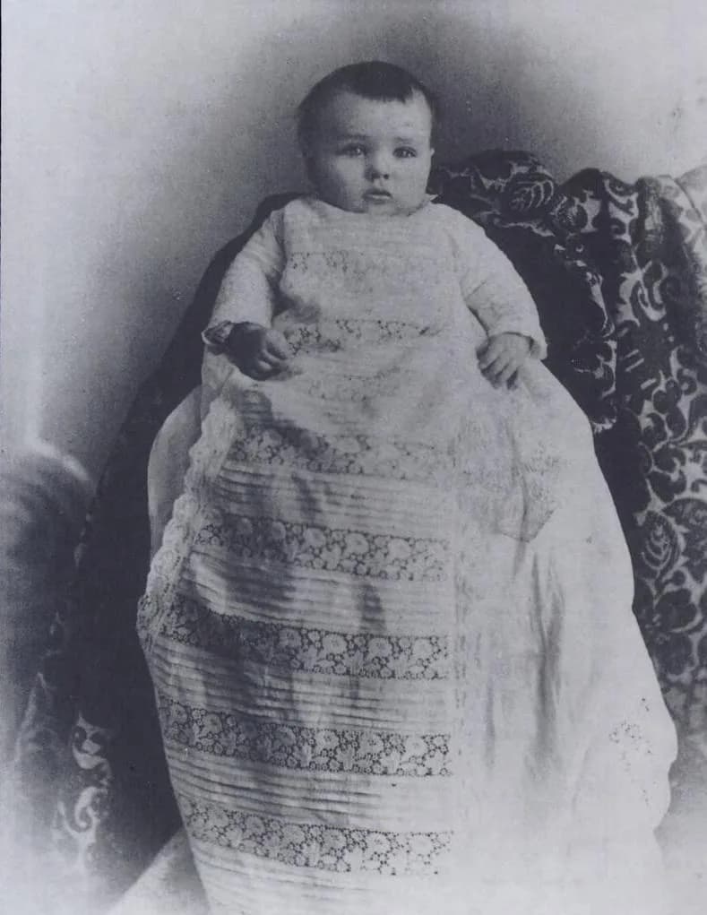 L. Frank Baum - L. Frank Baum's four-month-old son, Harry Neal Baum, in a J. Q. Miller photograph dated 1 May 1890