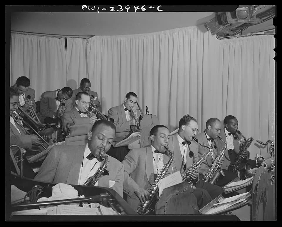 Duke Ellington - Duke Ellington's orchestra playing for dancers at the Hurricane