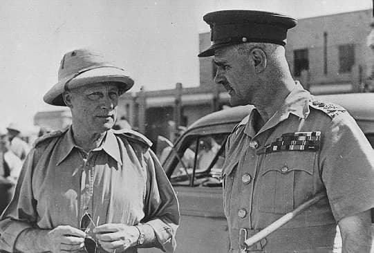 Archibald Wavell, 1st Earl Wavell - Generals Wavell (right) and Quinan (left) in the Middle East in 1941.