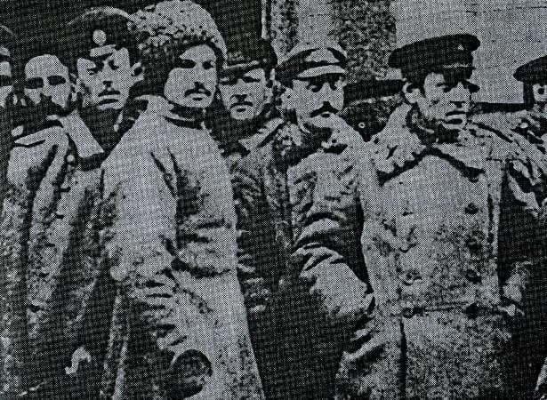 Symon Petliura - Symon Petlura among troops