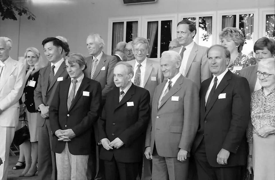John Robert Schrieffer - 35. Tagung 1985 Physik; Maikäferrede: Willis E. Lamb, Frau Ting, Samuel Chao-Chung Ting, Ivar Giaever (dahinter Rudolf L. Mößbauer), Ilja M. Frank (dahinter Nicolaas Bloemberg