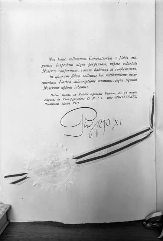 Pius XI - For documentary purposes the German Federal Archive often retained the original image captions, which may be erroneous, biased, obsolete or politically extreme. Interessante, bisher unveröff