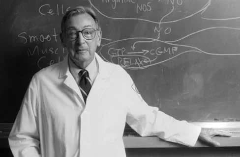 Robert F. Furchgott - Dr. Robert F. Furchgott, Winner of the 1998 Nobel Prize in Medicine