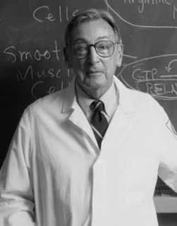 Robert F. Furchgott - Dr. Robert F. Furchgott, Winner of the 1998 Nobel Prize in Medicine