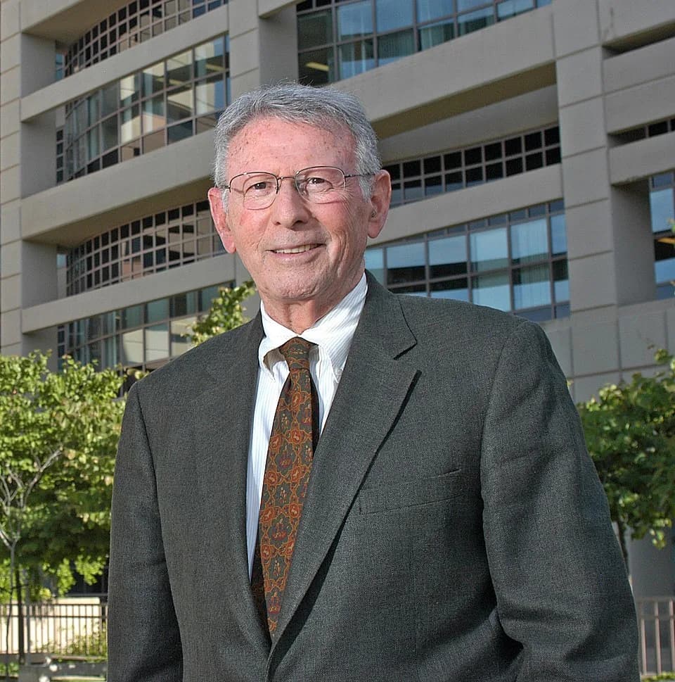 Paul Berg - Photograph of Paul Berg, chemist and co-recipient of the AIC Gold Medal, 2008, awarded at Heritage Day,  Chemical Heritage Foundation, Philadelphia, PA, USA.