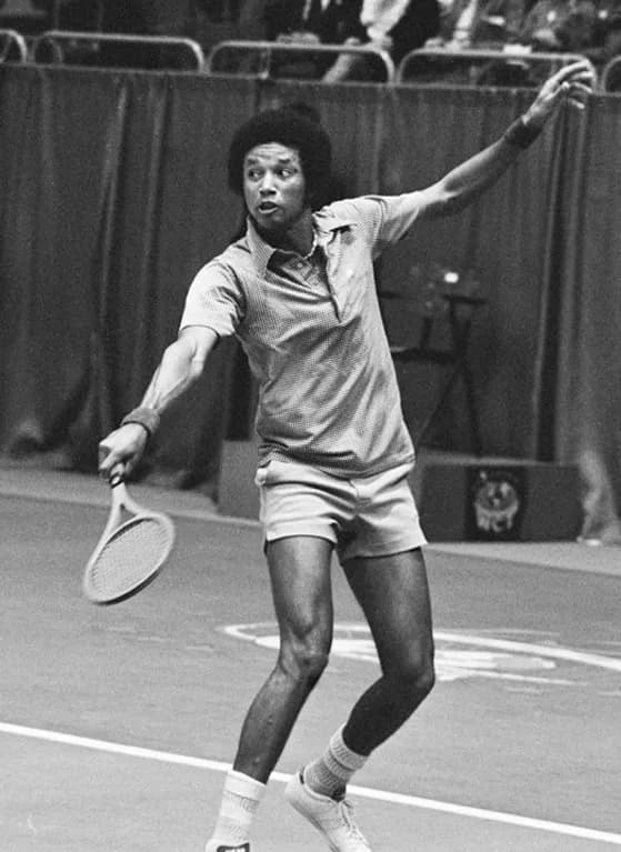 Arthur Ashe - American tennis player Arthur Ashe at the 1975 World Tennis Tournament in Rotterdam.