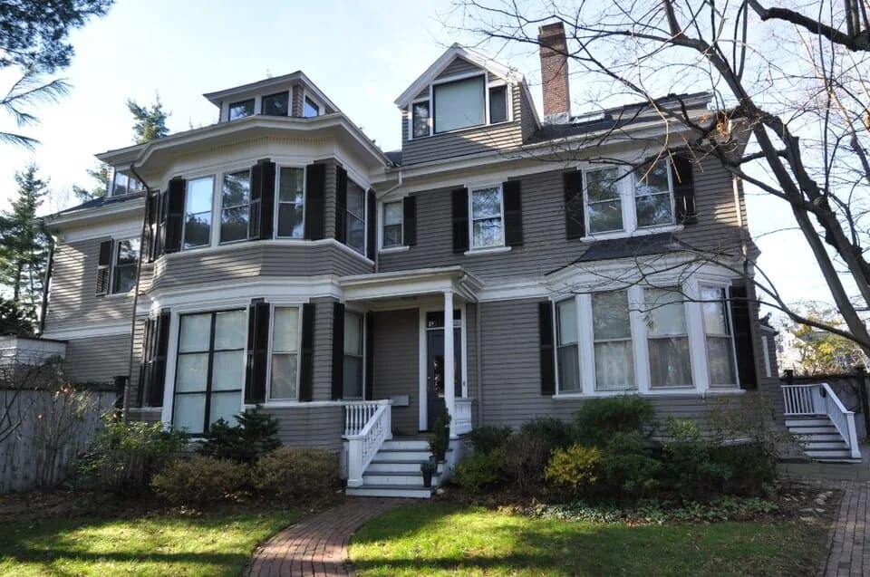 E. E. Cummings - The E. E. Cummings House in Cambridge, Massachusetts.