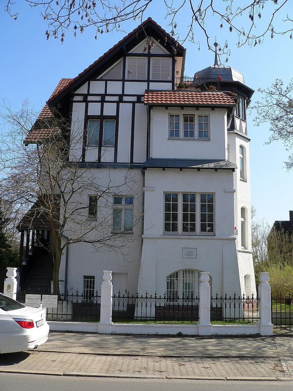 Isadora Duncan - Berlin-Grunewald Trabener Straße, Villa of Isadora Duncan and Engelbert Humperdinck