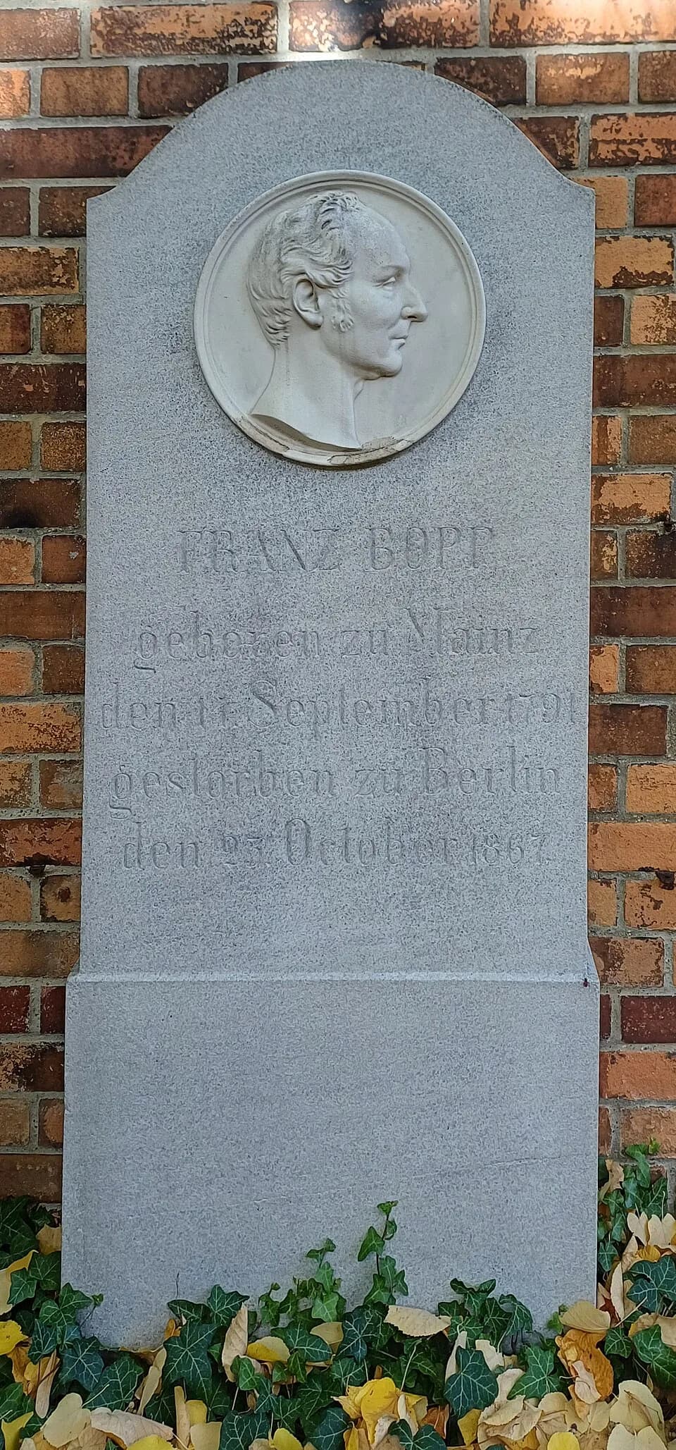 Franz Bopp - Ehrengrab Bergmannstr 39 (Kreuz) Franz Bopp2.jpg