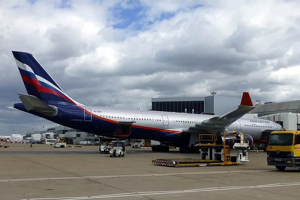 Ilya Mikhailovich Frank - VQ-BMY Airbus A330-300 Aeroflot on std 406.