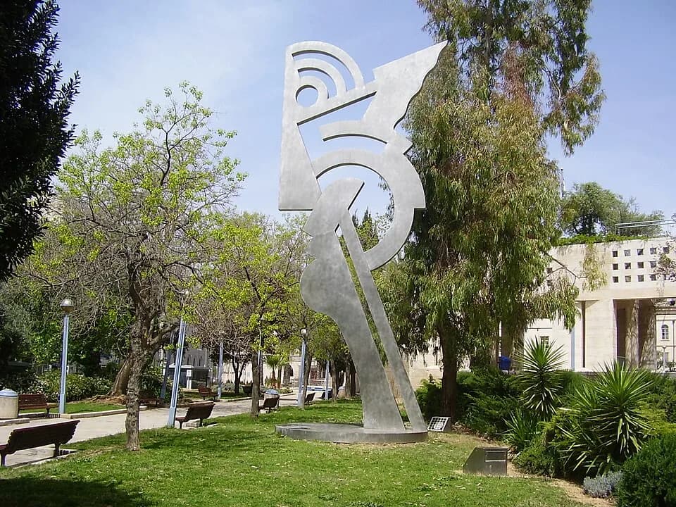 Roy Lichtenstein - פסל