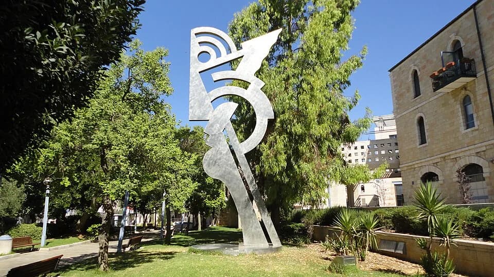 Roy Lichtenstein - פסל