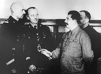 Władysław Sikorski - Stalin with Polish Prime Minister gen. Władysław Sikorski during his official visit in Soviet Union ( December 1941). Gen.Władysław Anders , CIC of Polish Army formed in SU ( late