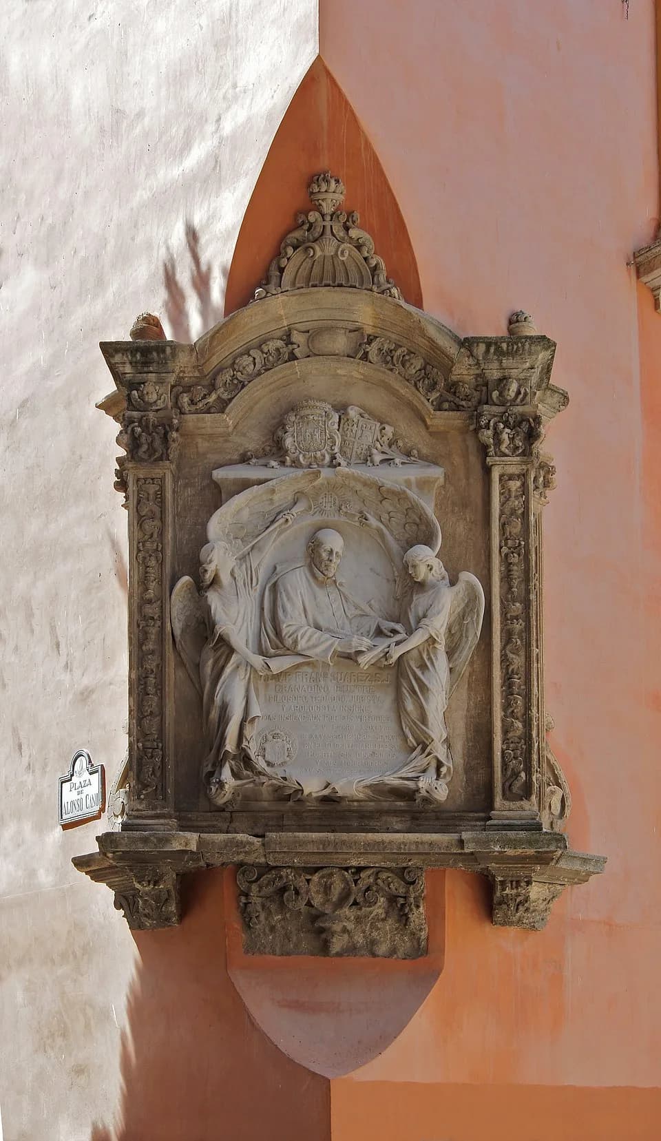 Francisco Suárez - Monument in tribute to Francisco Suárez, famous jesuit spanish theologian (1548-1617), erected in 1917 in a niche at an edge of the archbishops palace in his birth city of Granada, 