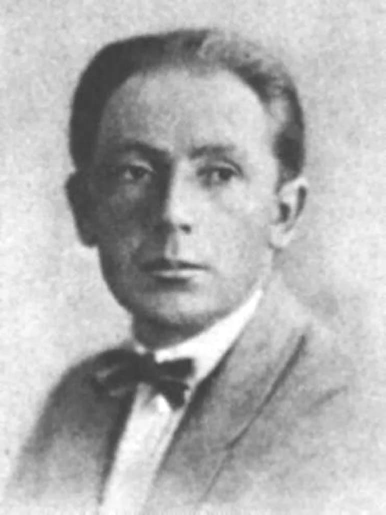 F. W. Murnau - This image might not be in the public domain outside of the United States; this especially applies in the countries and areas that do not apply the rule of the shorter term for US works