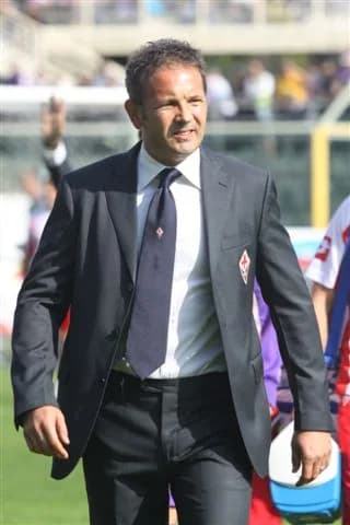 Siniša Mihajlović - Former defender Siniša Mihajlović, then (2010) Fiorentina coach.