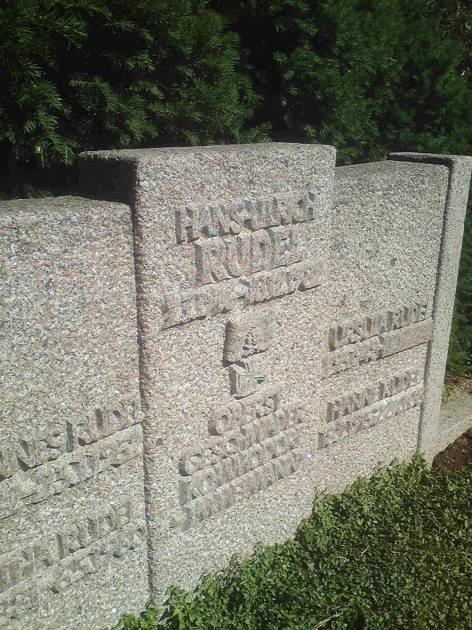 Hans-Ulrich Rudel - Gravestone of Hans-Ulrich Rudel in Dornhausen