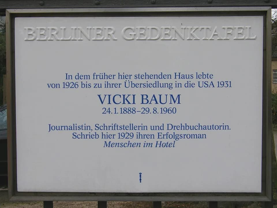 Vicki Baum - Berlin, Gedenktafel für Vicki Baum, Koenigsallee 45, enthüllt am 04.10.1989