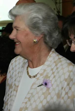 Malcolm Fraser - Tamie Fraser at Parliament House, Canberra, for the national apology to the Stolen Generations