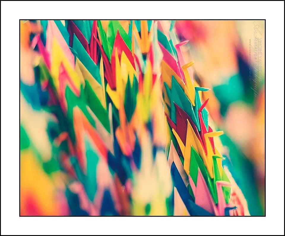 Sadako Sasaki - Japanese children all over the country create these little crane birds of paper in memory of Sadako Sasaki. Sadako and the paper crane birds became a symbol for world peace in Japan af