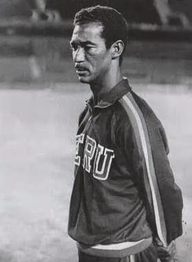 Didi - Valdir Pereira, better known as "Didi", in his role as coach of the Peru national football team