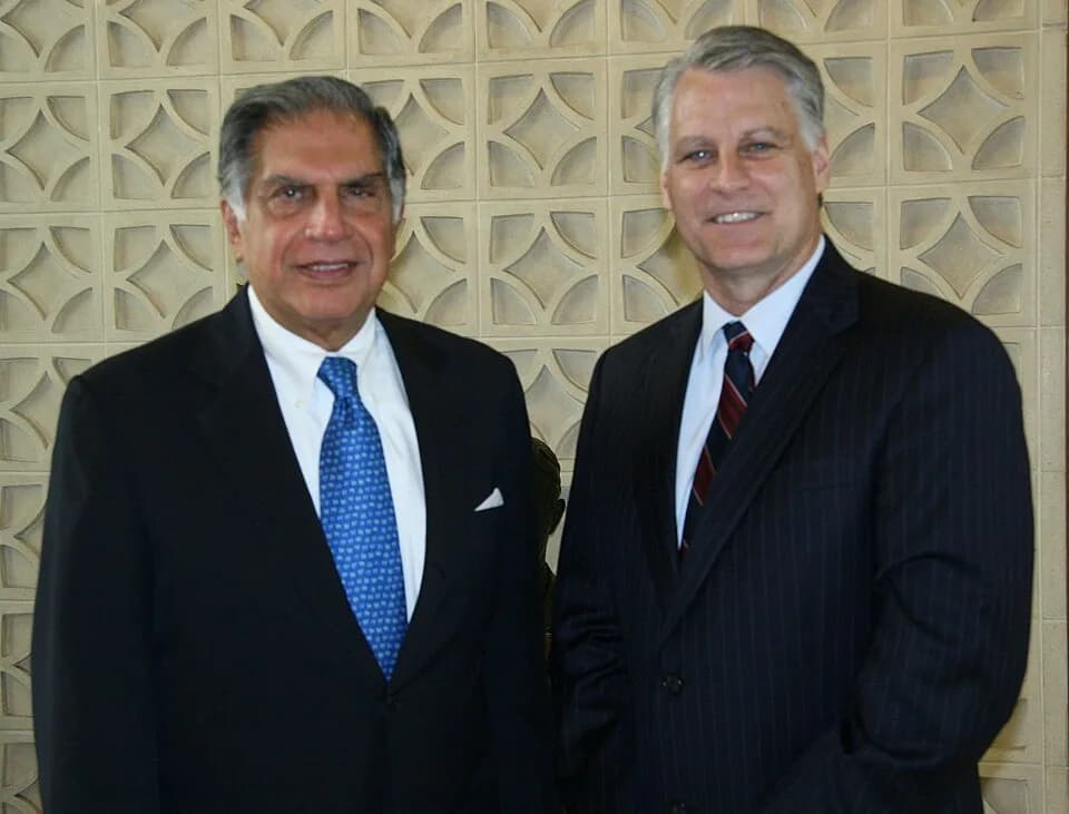 Ratan Tata - Ambassador Roemer hosted a lunch in honor of Ratan Tata, who has been a leader in growing and expanding U.S.-India economic cooperation through his many business interests as CEO of the T