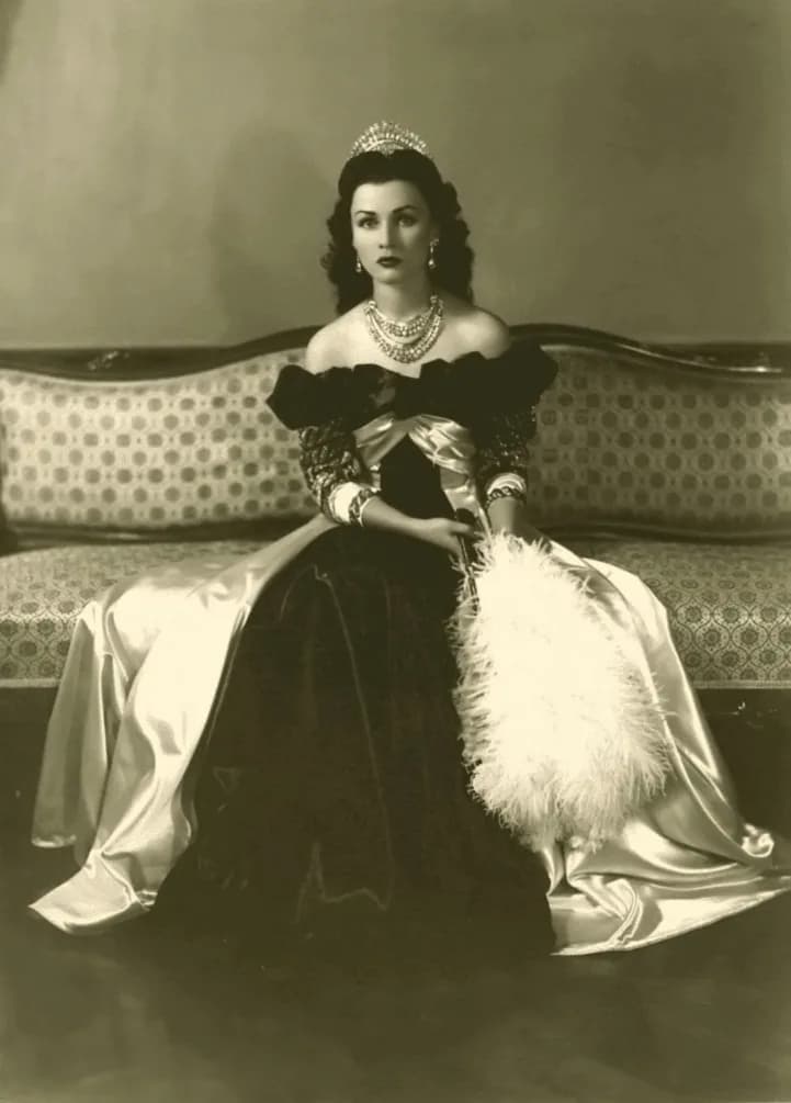 Princess Fawzia Fuad of Egypt - Queen Fawzia of Iran, daughter of the Egyptian king Fuad I, wife to the Iranian shah Mohammad Reza Pahlavi. Official Imperial photo from the Pahlavi court.