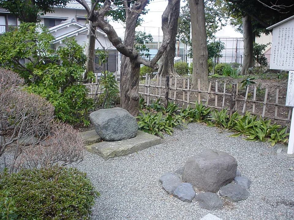 Minamoto no Yoritomo - Photoplace:KISEGAWAYAHATAJINJA
Photo day:5/SEP/2005

Photo by me